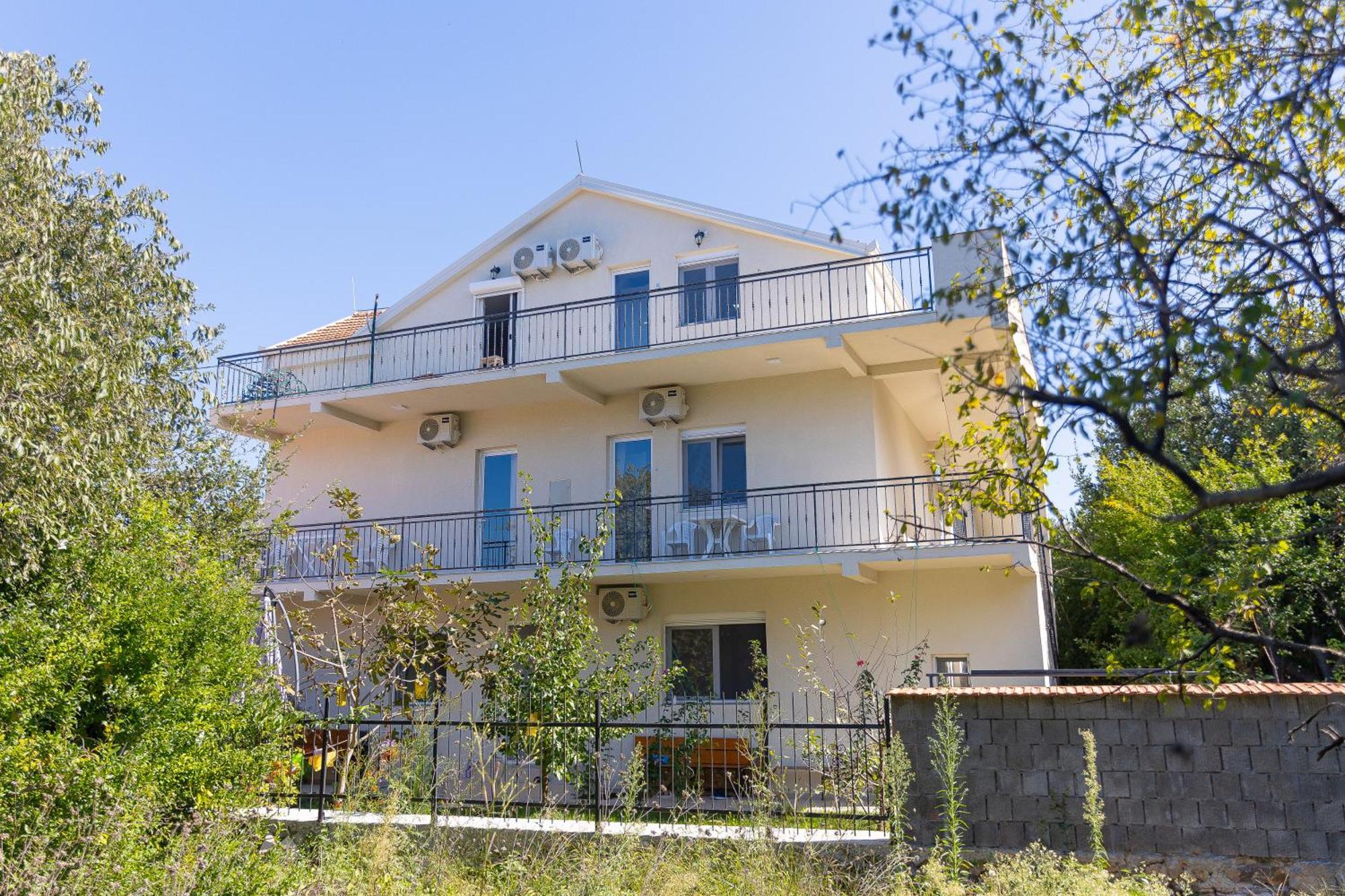 Apartments Lustica Radovici Exterior photo
